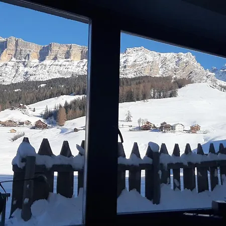 Aparthotel La 3*