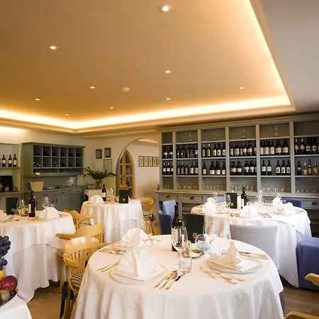 Aparthotel La 3*
