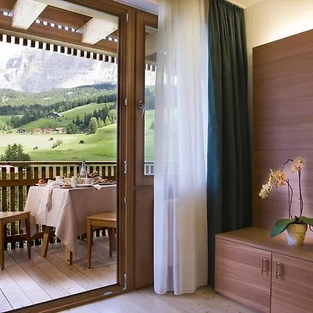 La Aparthotel 3*