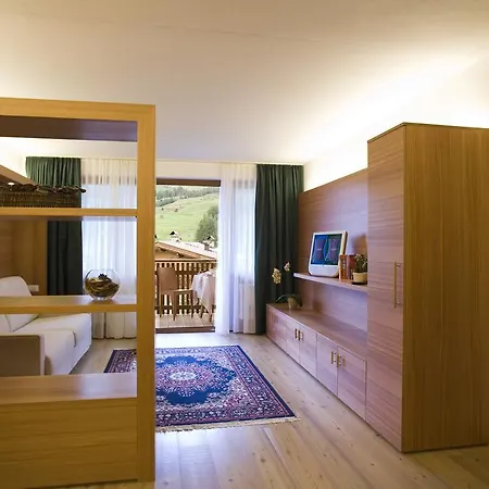 Aparthotel La La Villa (Trentino Alto Adige)
